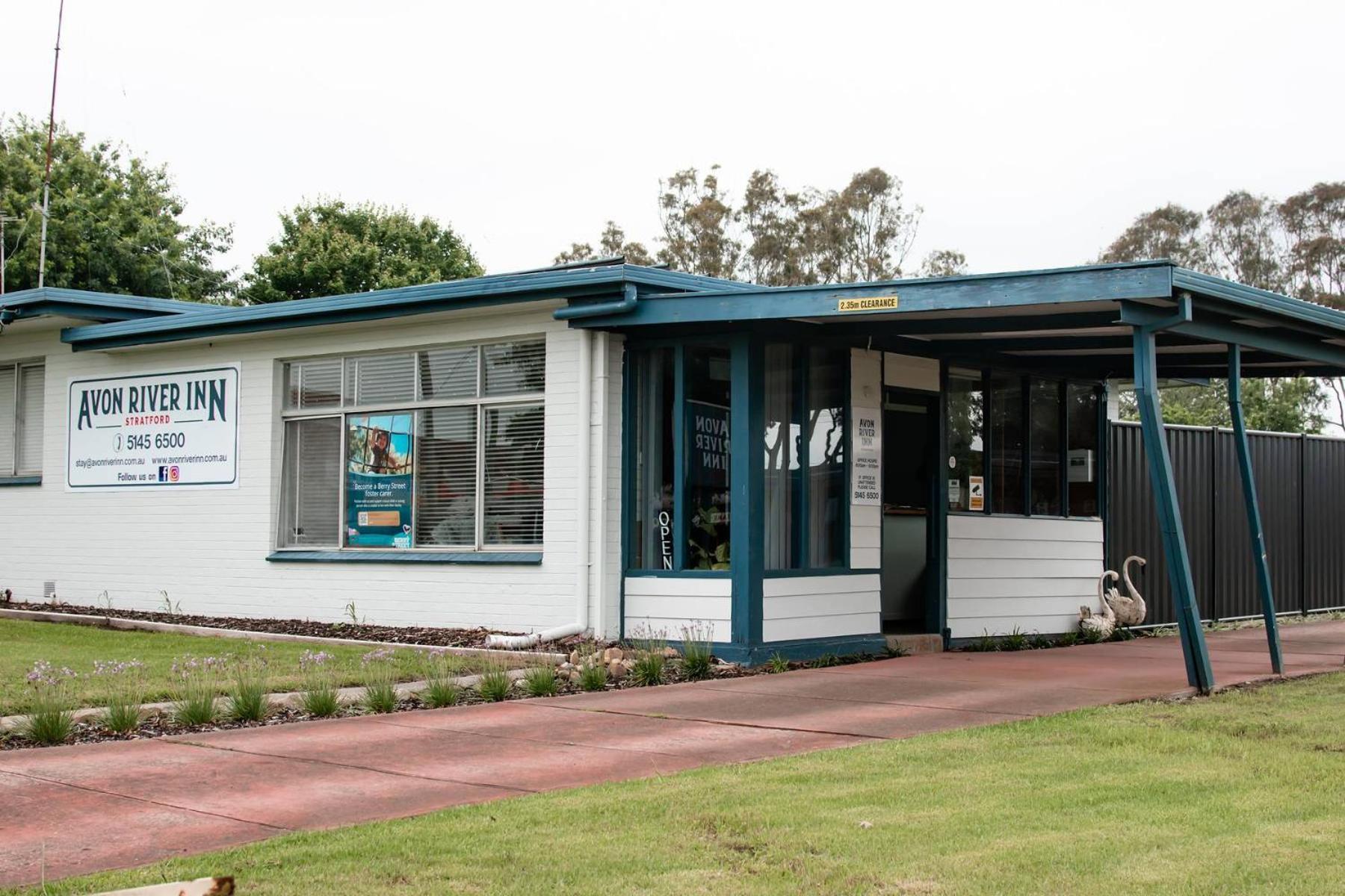 Stratford Avon River Inn المظهر الخارجي الصورة